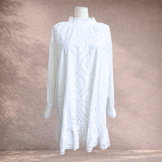 Atmos & Here Broderie White Dress | Plus Size 24 | New with tags