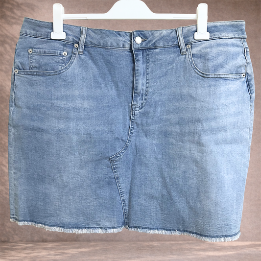 Piper Curve Denim Frayed Hem Skirt | Plus Size 22